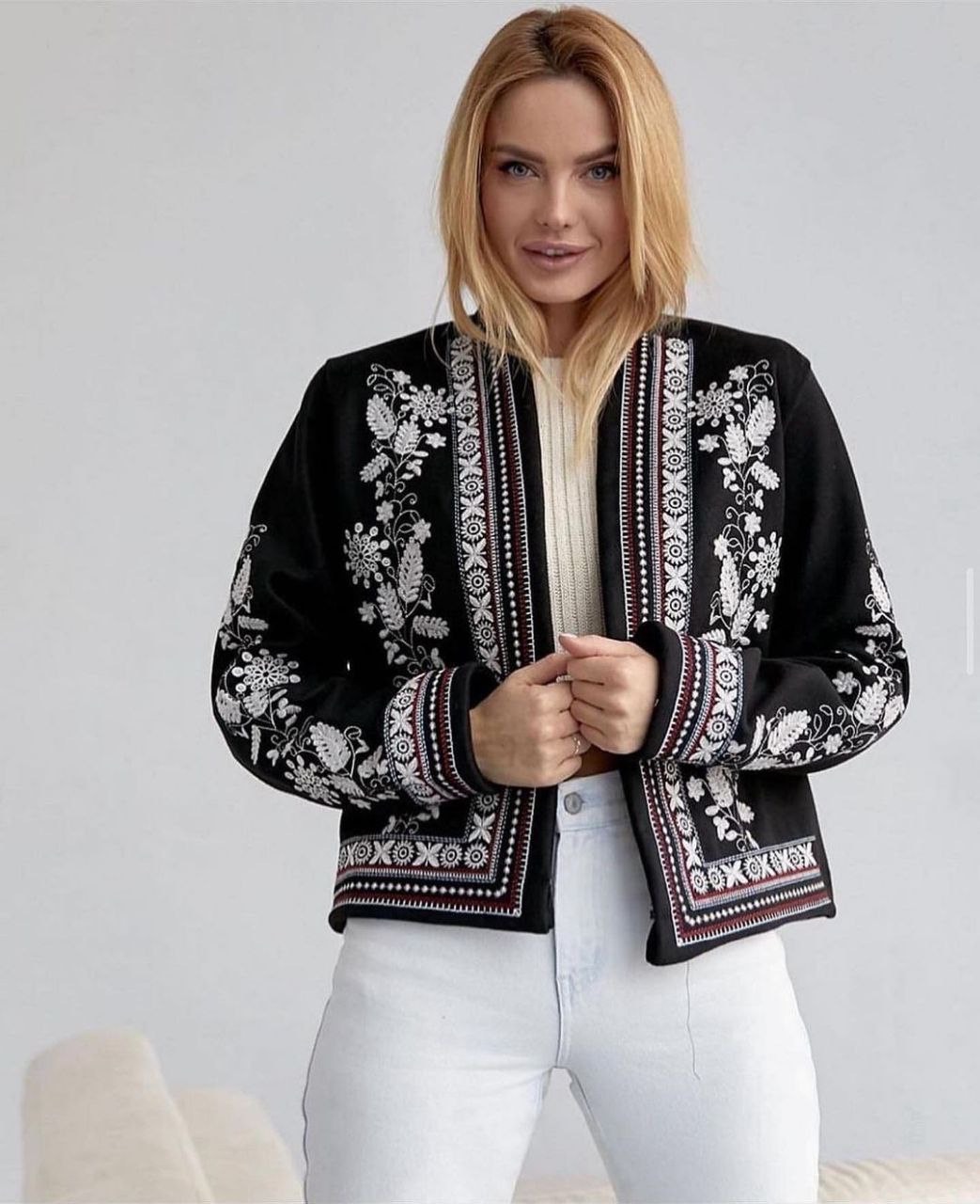 استایل با کت مشکی ترک