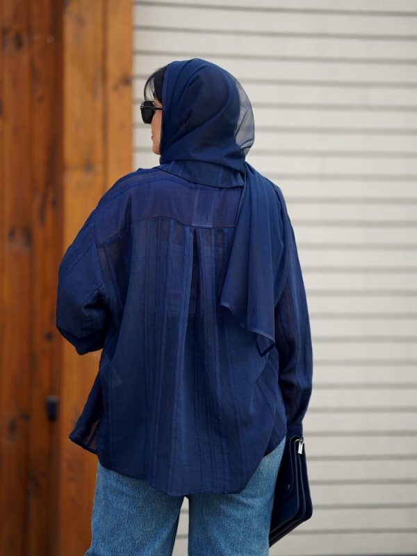 پشت شومیز سورمه ای ترک برند پری طرح سلنا