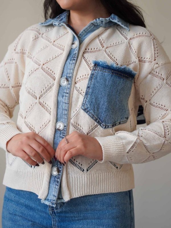 جزییات ژاکت جین ترک رنگ کرم طرح دنیز