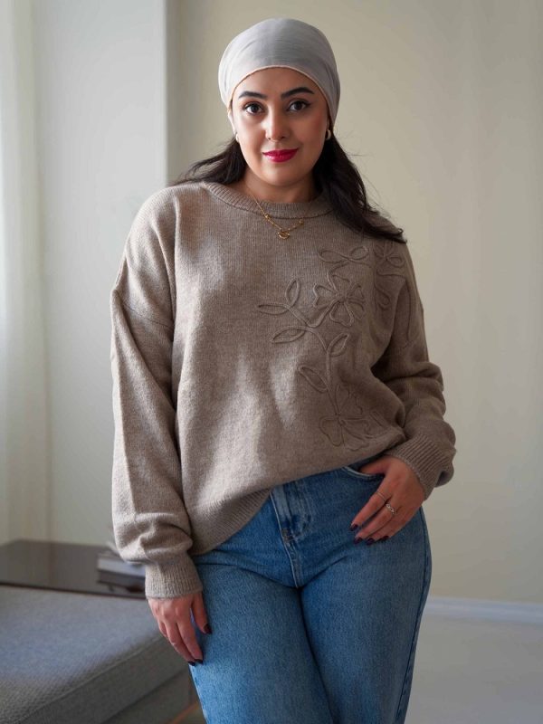 پلیور بافت گلدار ترک رنگ قهوه ای طرح آینور