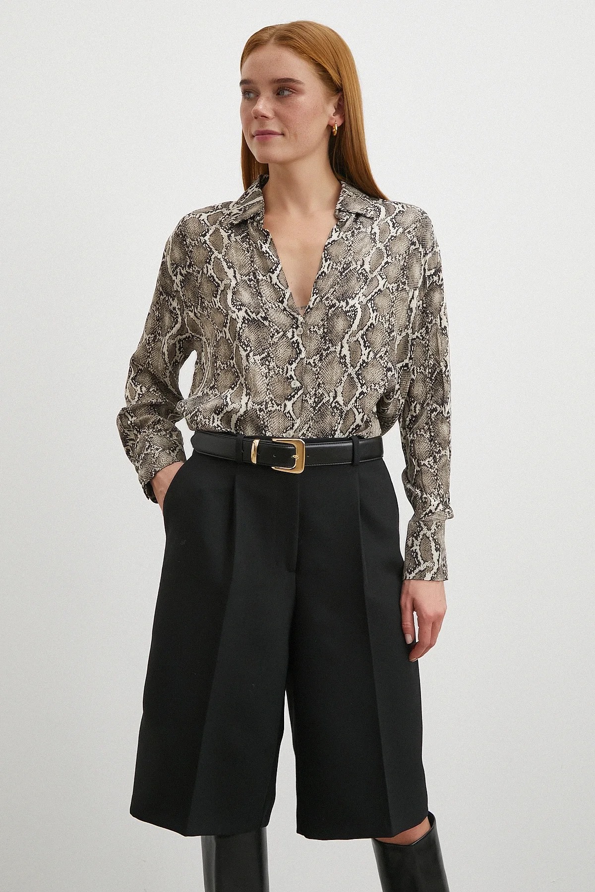 شومیز یقه هفت ترک برای قد بلندتر دیده شدن